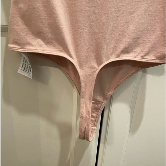 WORN ONCE GUESS PALE PINK SIZE MEDIUM SHORT SLEEVE BODYSUIT - Picture 7 of 15